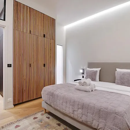 Saint Andre Des Arts Heart Of Design Apartment Paris